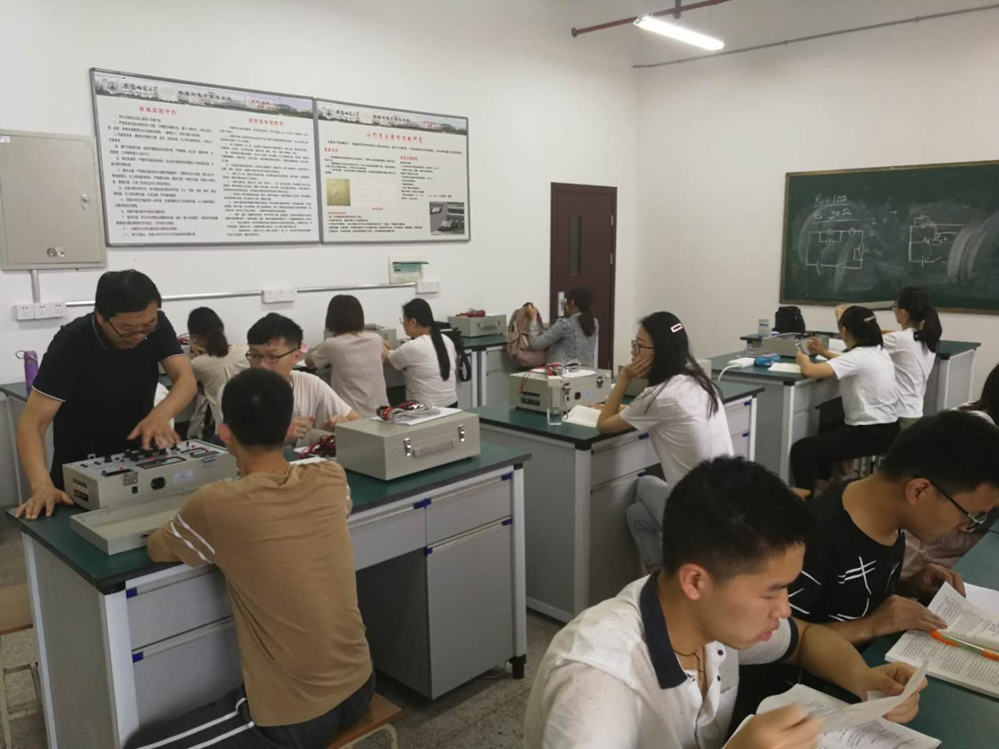 免费足球直播app