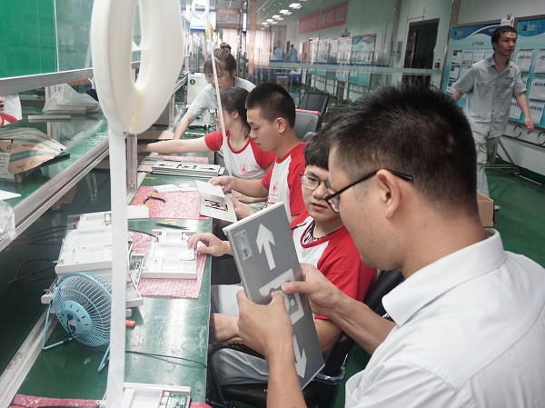 免费足球直播app