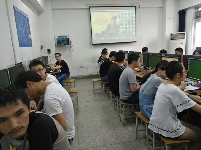 免费足球直播app