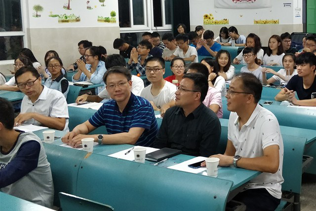 免费足球直播app