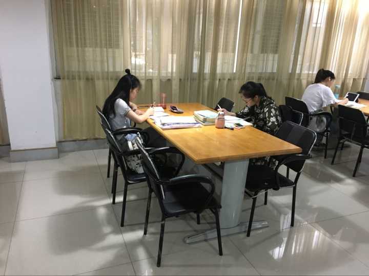 免费足球直播app