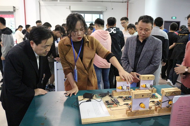 免费足球直播app