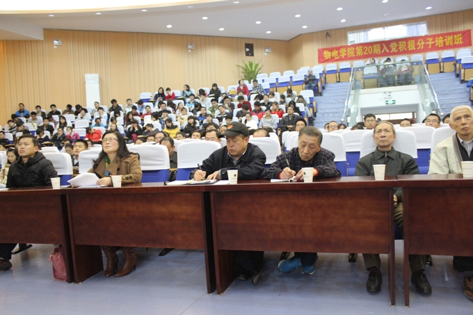 免费足球直播app