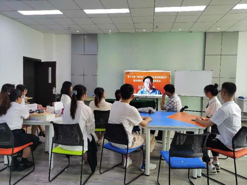 免费足球直播app