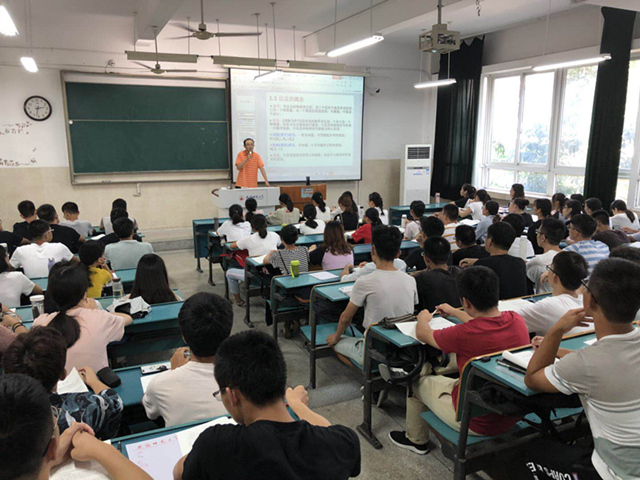 免费足球直播app