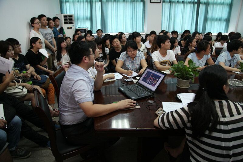 免费足球直播app