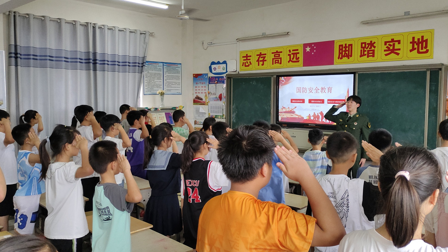 免费足球直播app