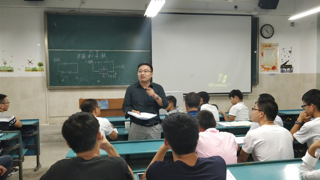 免费足球直播app