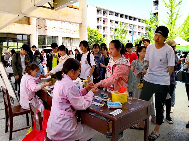 免费足球直播app