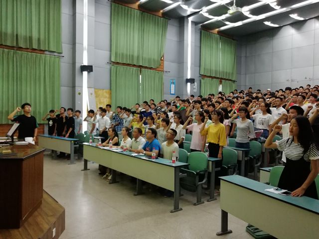 免费足球直播app