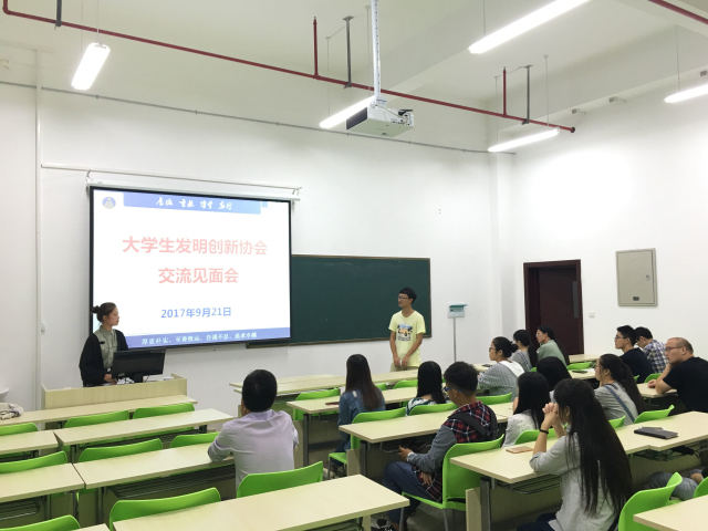 免费足球直播app