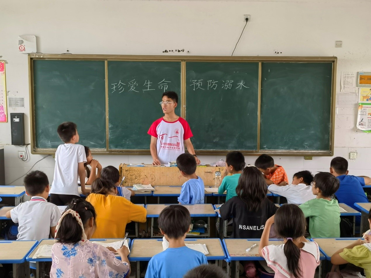 免费足球直播app