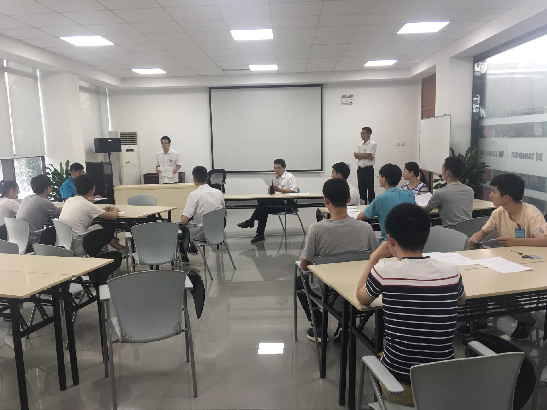 免费足球直播app