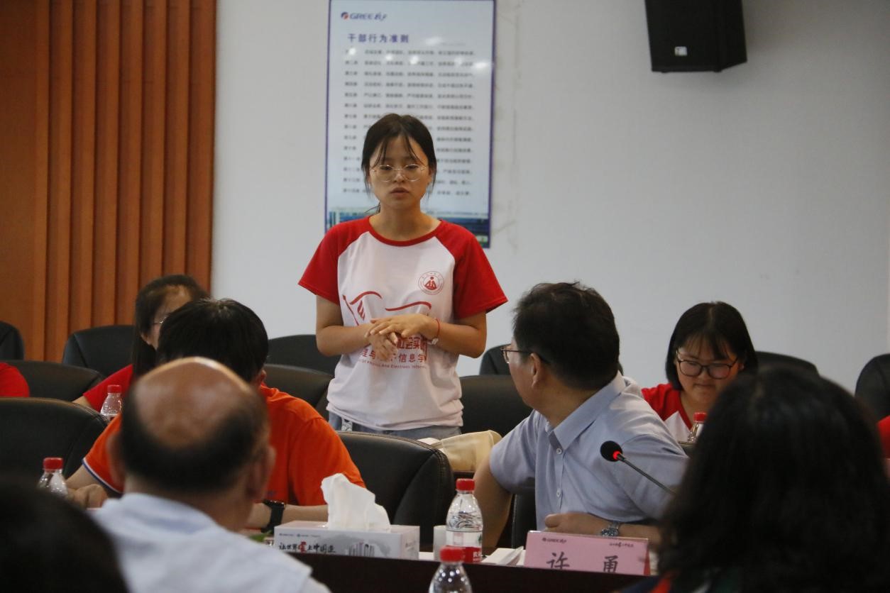 免费足球直播app